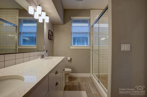 647 NE Vail Ln, Bend, OR 97701 photo 11