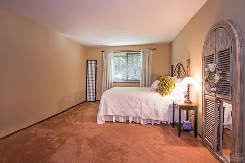 20419 Mainline Rd, Bend, OR 97702 photo 13