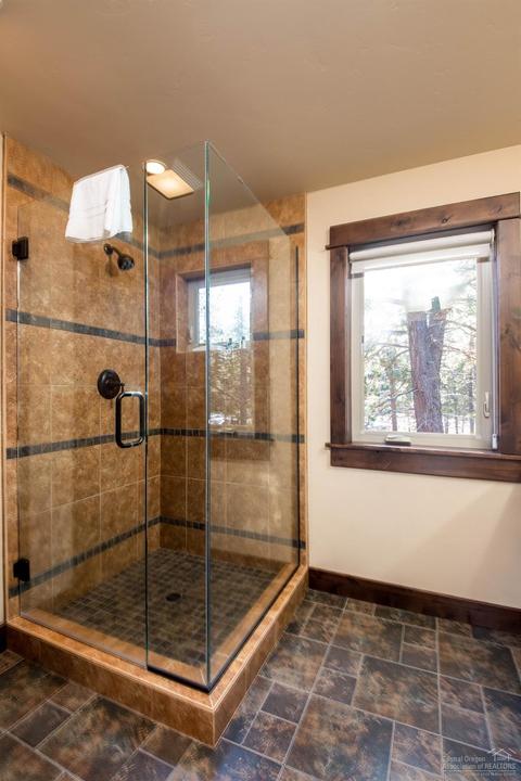 56439 Trailmere Cir, Bend, OR 97707 photo 21