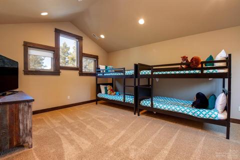 56439 Trailmere Cir, Bend, OR 97707 photo 18