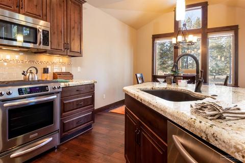 56439 Trailmere Cir, Bend, OR 97707 photo 10