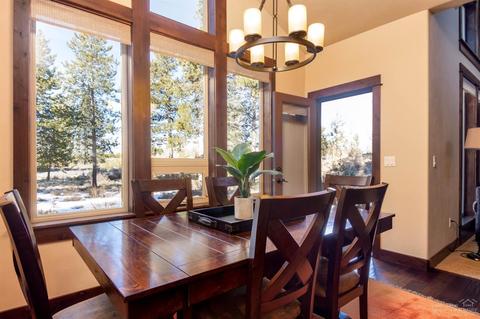 56439 Trailmere Cir, Bend, OR 97707 photo 9