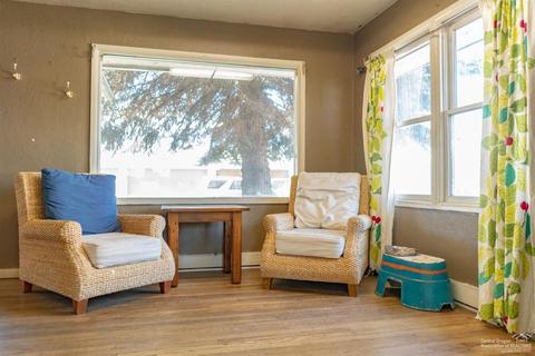 910 NE 8th St, Bend, OR 97701 photo 5