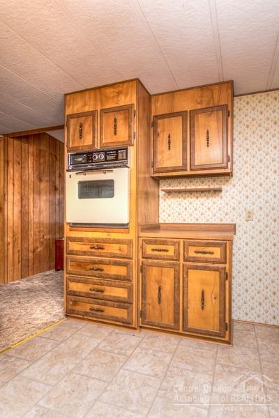 51840 Pine Loop Dr, La Pine, OR 97739 photo 8