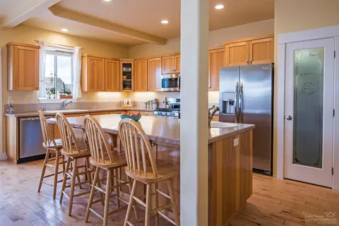 2918 NE Marea Dr, Bend, OR 97701 photo 3