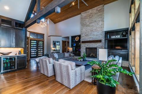 56709 Glowstone Loop, Bend, OR 97707 photo 8