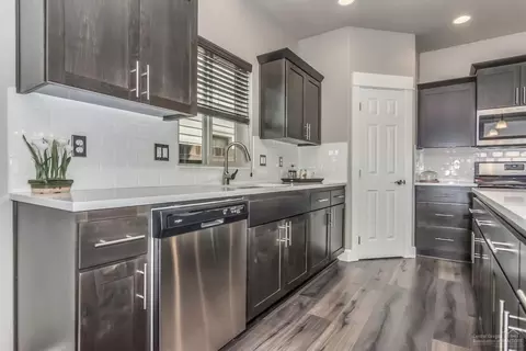 62878 NE Nolan St, Bend, OR 97701 photo 12