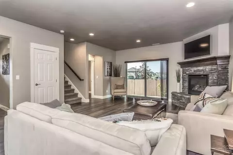 62878 NE Nolan St, Bend, OR 97701 photo 13