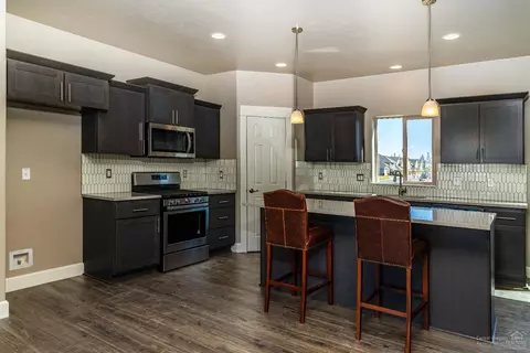 62878 NE Nolan St, Bend, OR 97701 photo 6