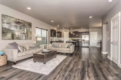 62878 NE Nolan St, Bend, OR 97701 photo 8