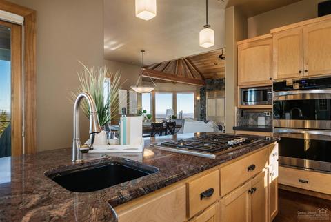 3211 NW Starview Dr, Bend, OR 97703 photo 10