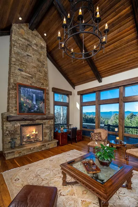 2652 NW Sample Ct, Bend, OR 97703 photo 6