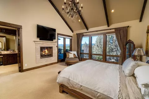 2652 NW Sample Ct, Bend, OR 97703 photo 10