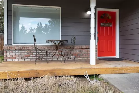 2567 NE Ocker Dr, Bend, OR 97701 photo 3
