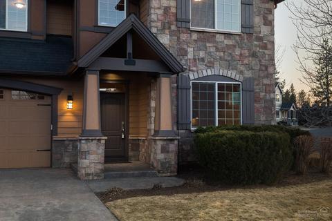20165 Stonegate Dr, Bend, OR 97702 photo 2