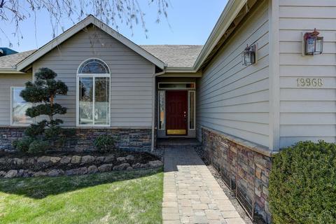 19968 Heron Loop, Bend, OR 97702 photo 2