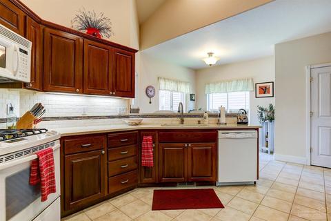 19968 Heron Loop, Bend, OR 97702 photo 4