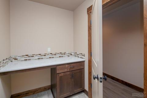 2533 NE Ocker Dr, Bend, OR 97701 photo 5