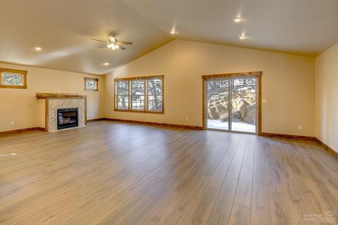 2533 NE Ocker Dr, Bend, OR 97701 photo 6