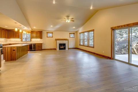 2533 NE Ocker Dr, Bend, OR 97701 photo 7