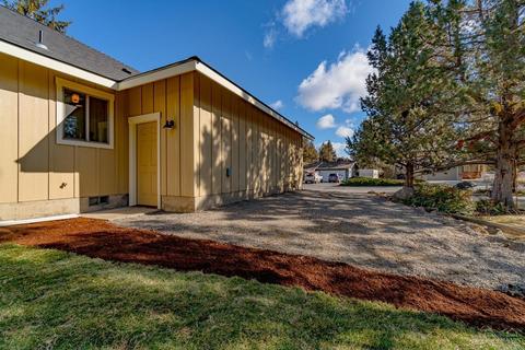 2533 NE Ocker Dr, Bend, OR 97701 photo 17