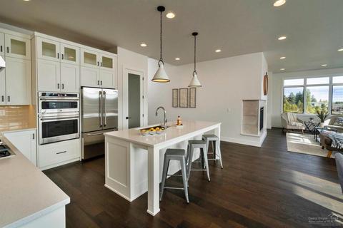 19333 Outrider Loop, Bend, OR 97702 photo 9
