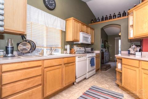 62641 Hawkview Rd, Bend, OR 97701 photo 7