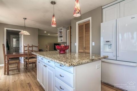 60410 Sunridge Dr, Bend, OR 97702 photo 13