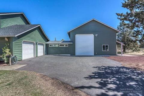 60410 Sunridge Dr, Bend, OR 97702 photo 2
