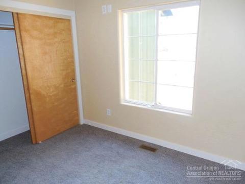 55374 Gross Dr, Bend, OR 97707 photo 11