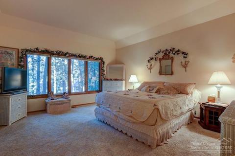 60898 Willow Creek Loop, Bend, OR 97702 photo 12