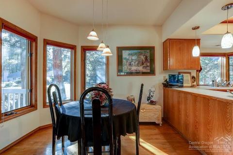 60898 Willow Creek Loop, Bend, OR 97702 photo 10