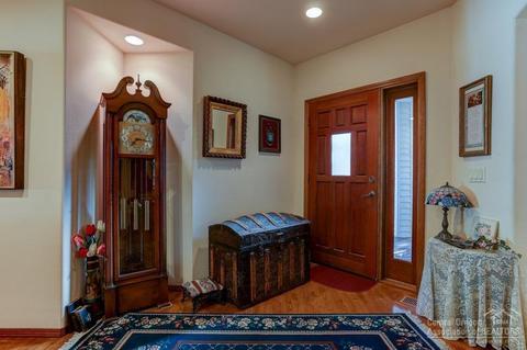 60898 Willow Creek Loop, Bend, OR 97702 photo 3