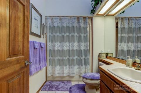 60898 Willow Creek Loop, Bend, OR 97702 photo 18