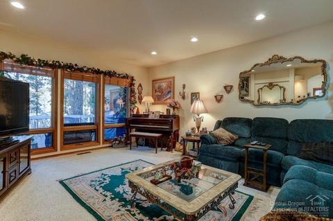 60898 Willow Creek Loop, Bend, OR 97702 photo 4