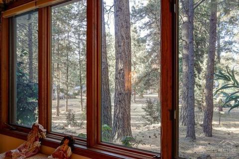 60898 Willow Creek Loop, Bend, OR 97702 photo 13