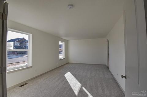 20778 Beaumont Dr, Bend, OR 97701 photo 4