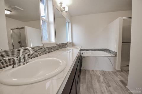 20778 Beaumont Dr, Bend, OR 97701 photo 5