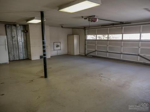 61575 E Lake Dr, Bend, OR 97702 photo 12