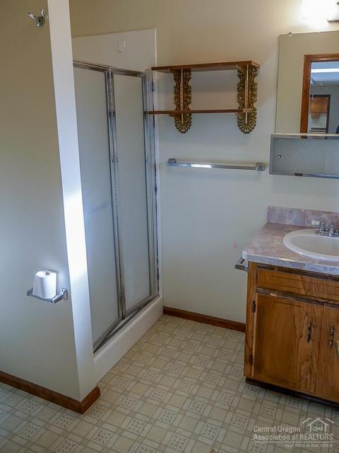 61575 E Lake Dr, Bend, OR 97702 photo 7