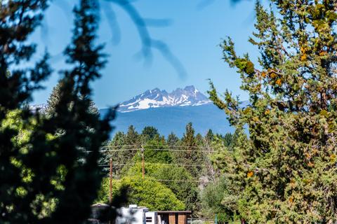 63245 Cole Rd, Bend, OR 97701 photo 3
