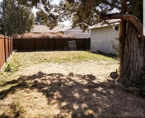 61186 Larkspur Loop, Bend, OR 97702 photo 17