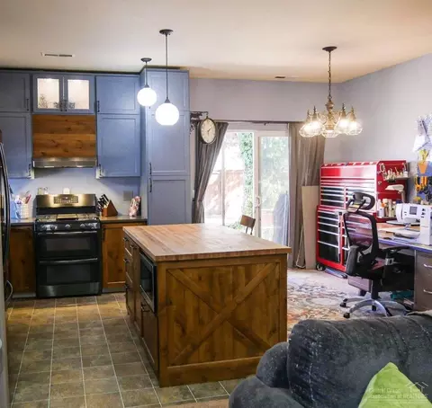 61186 Larkspur Loop, Bend, OR 97702 photo 5