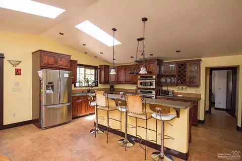 65305 76th St, Bend, OR 97703 photo 5