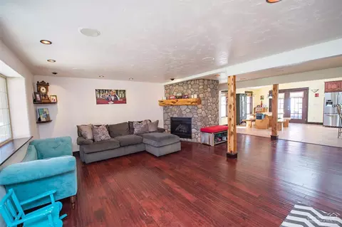 65305 76th St, Bend, OR 97703 photo 3