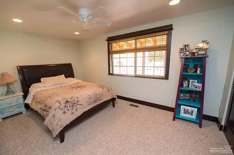 65305 76th St, Bend, OR 97703 photo 10