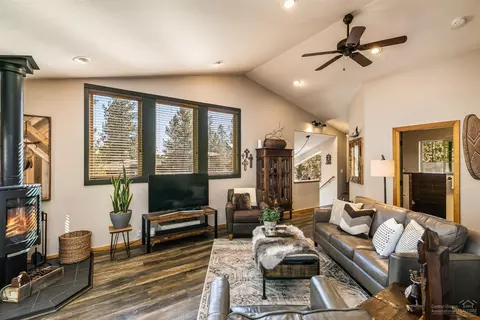 16720 Pony Express Way, Bend, OR 97707 photo 4