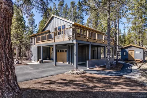 16720 Pony Express Way, Bend, OR 97707 photo 1