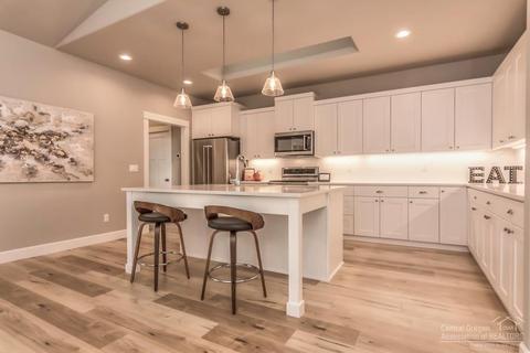 20819 Beaumont Dr, Bend, OR 97701 photo 11