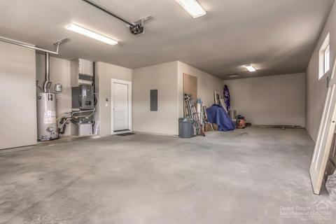 20819 Beaumont Dr, Bend, OR 97701 photo 22